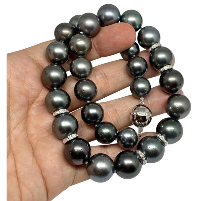 Japanese Diamond Tahitian Pearl Necklace 14 Karat Gold Certified For Sale - Image 3 of 10