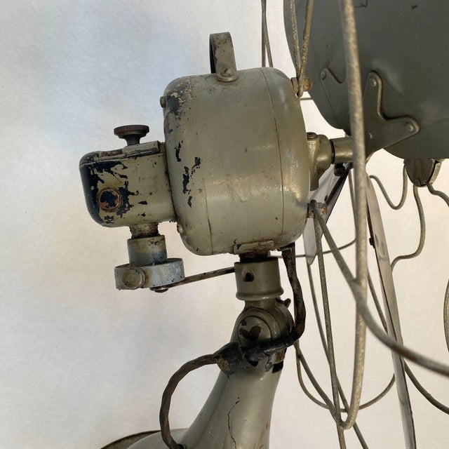 1950s Mid Century Modern Industrial Table Fan For Sale - Image 4 of 8