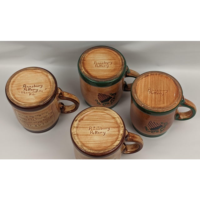Vintage Pennsbury Pottery Pennsylvania Dutch Pitcher & Mug Set - Five Pieces For Sale - Image 12 of 17