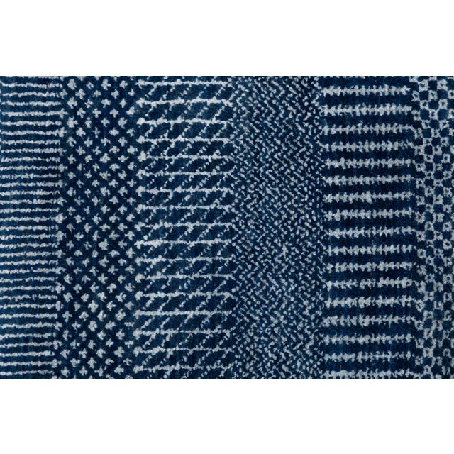 Modern Savannah Hand-Knotted Indigo Blue Wool Area Rug – Coastal Luxury Accent For Sale - Image 4 of 8
