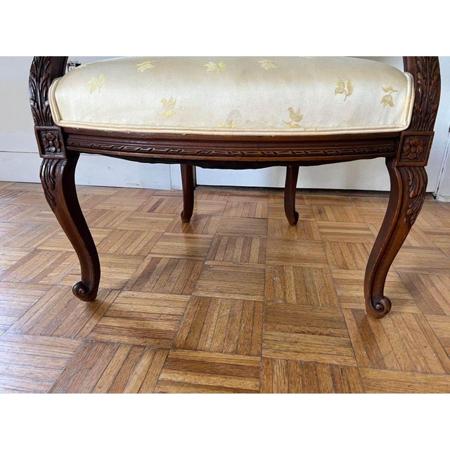 Mid 20th Century Pair of French Louis XV Style Carved Walnut Upholstered Fauteuils Open Armchairs For Sale - Image 4 of 10