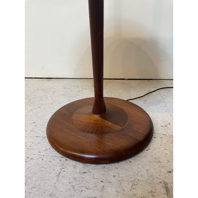 1950s 1950s Mid-Century Modern Walnut Floor Lamp With Circular Tabletop and Original Linen Shade For Sale - Image 5 of 10