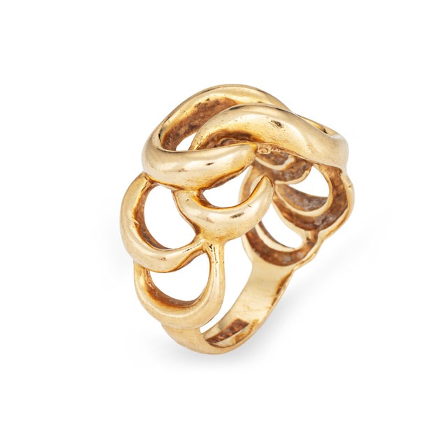 Stylish vintage sculptural ring crafted in 14k yellow gold (circa 1980s). A wonderfully sculptural vintage 14k yellow gold...