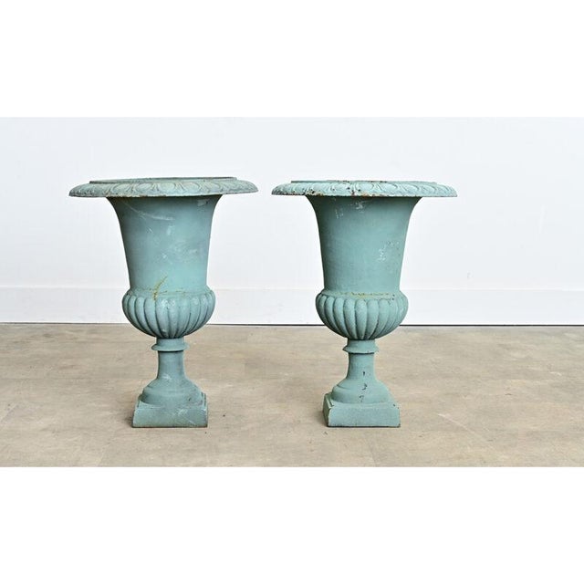 French Pair of 19th Century Cast Iron Planter Urns For Sale - Image 4 of 9