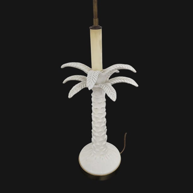 Serge Roche Vintage Palm Beach Regency White Porcelain Palm Tree Table Lamp For Sale - Image 4 of 16