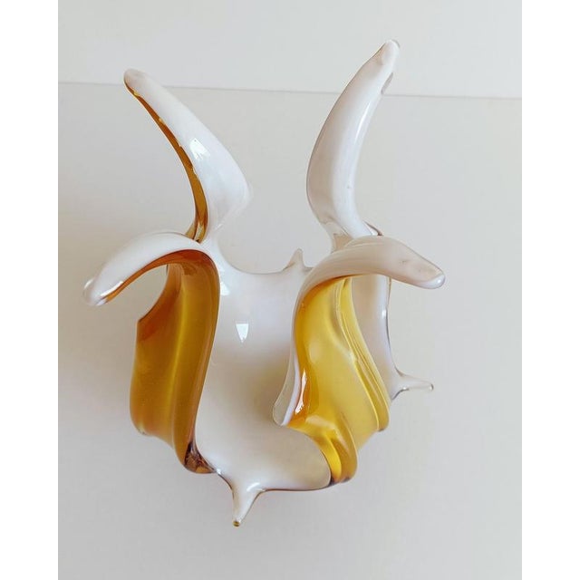 Murano Glass Vase Centerpiece in Amber and Opal White Glass, Italy, 1960s For Sale - Image 13 of 18