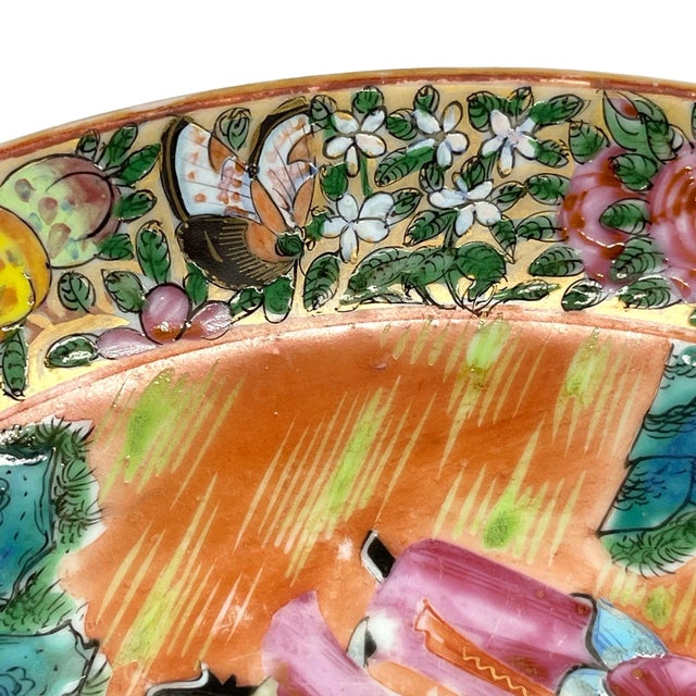 Canton Famille Rose Mandarin Pattern Charger, Qing Dynasty, Ca. 1890 For Sale - Image 4 of 13