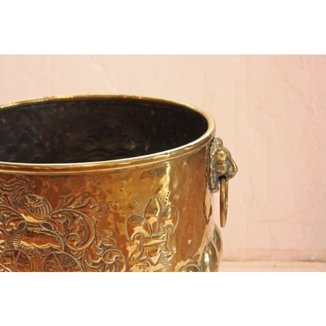 Circa 1880 English Large Brass Repousse Armorial Jardiniere For Sale - Image 10 of 10