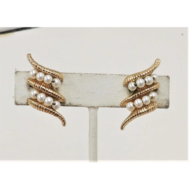 Gold Vintage 1964 Napier Book Piece Faux-Pearl Clip Earrings- 2 Pieces For Sale - Image 8 of 9