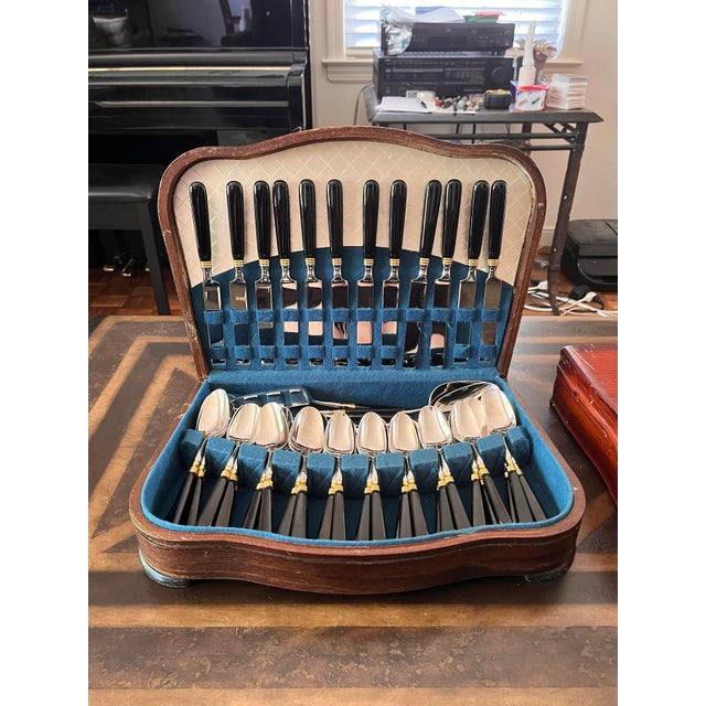 Contemporary Late 20th Century Yamazaki 177 Piece Stainless Steel Gold Accent Flatware Set For Sale - Image 3 of 11