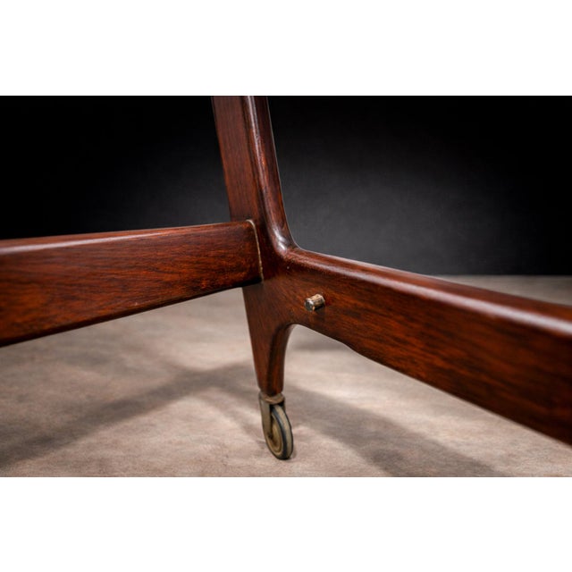 Mid-Century Modern Bar Cart in Rosewood & Glass, Carlo Hauner and Martin Eisler, 1950s - Lot 193 For Sale - Image 3 of 14