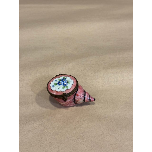 French Antique Porcelain Shell Limoges Box For Sale - Image 3 of 4