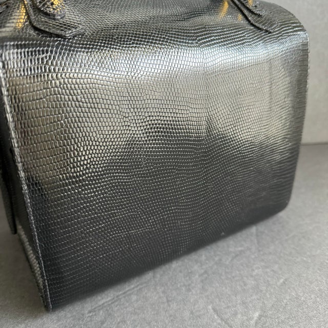 Vintage Finesse La Model Lizard Leather Box Bag Retro Top Handle Purse 50s 60s Nice vintage condition with some general...