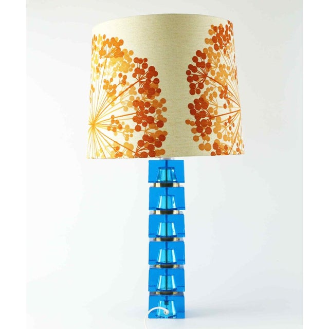 Mid-Century Modern Blue Glass and Brass Table Lamp by Carl Fagerlund for Orrefors, Sweden, 1960s For Sale - Image 3 of 7