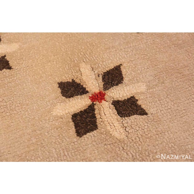 Mid 20th Century Nazmiyal Collection Art Deco American Hooked Rug For Sale - Image 5 of 7