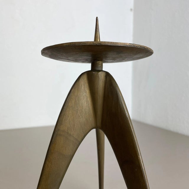 Brown Brutalist German Sculptural Tripod Candleholder in Brass, 1970s For Sale - Image 8 of 16