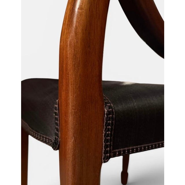 Mid-Century Modern Hepplewhite Shield Chair For Sale - Image 4 of 8