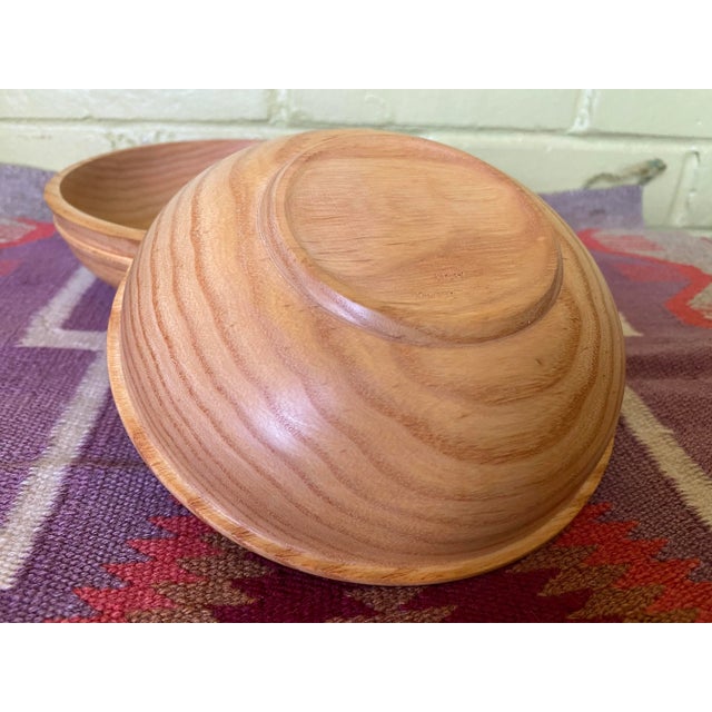 1970s Rodger Jacobs North Carolina Craftsman Artist Turned Wood Ash Bowls - a Pair For Sale - Image 5 of 13