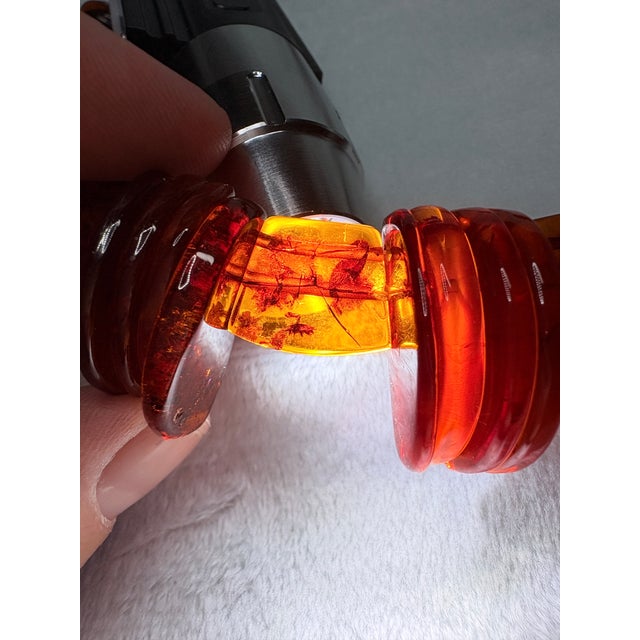 Vintage Baltic Amber Slab Necklace | 53.3g Hand‑Cut Cognac Amber | Sterling Clasp For Sale - Image 11 of 18