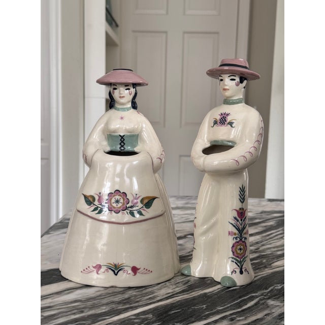 1930’s Weston Ware, California Plantation Couple Vase Pair - Set of 2 For Sale - Image 13 of 13