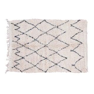 Vintage Moroccan Rug - 3'4" x 4'6" For Sale