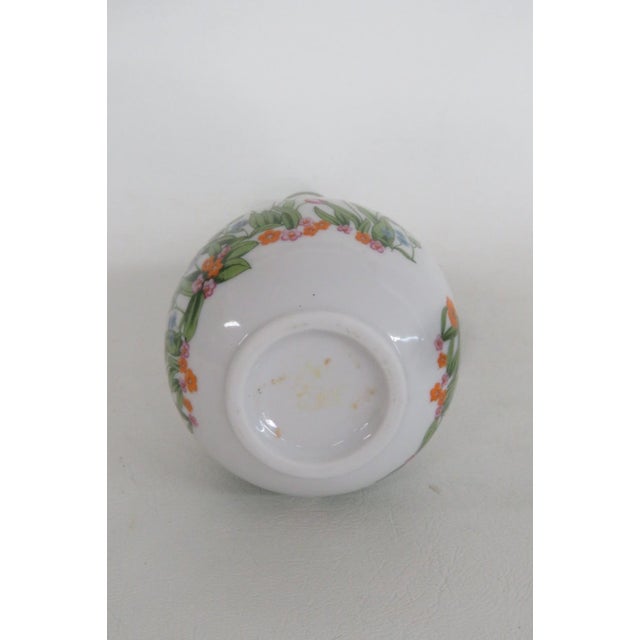White Ceramic Rounded Tapered Bud Vase With Colorful Floral Garden Motif #5116b For Sale - Image 9 of 12