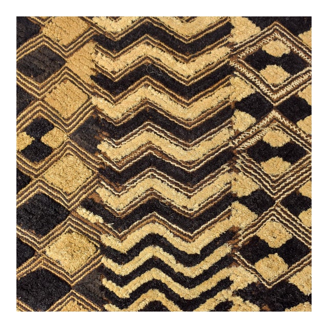 20th Century Square Kuba Raffia Textile For Sale