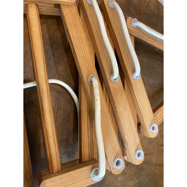 Wood Articulated Accordion Wall Lights in Pine Wood from Translandia, Denmark, 1960, Set of 2 For Sale - Image 7 of 16
