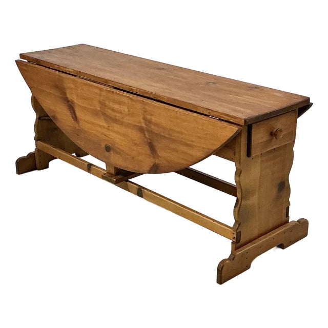 1960s Vintage Folk Art Americana Pine Drop Leaf Coffee Table For Sale