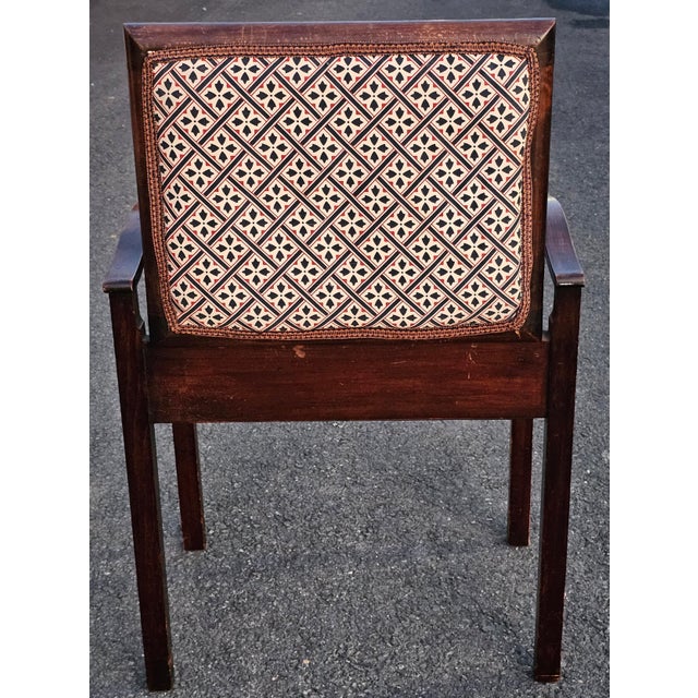 Wood Late 19th Century Victorian Dark Walnut Piano Stool With Sheet Compartment For Sale - Image 7 of 10