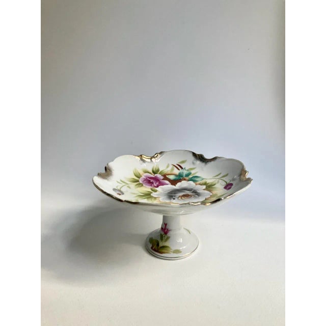 1950s "Kashmir Rose" 9217 Hand-Painted Pedestal Dish For Sale In New York - Image 6 of 13