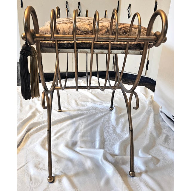 Mid-Century Italian Hollywood Regency Gilt Metal Rope & Tassel Vanity Bench With Tapestry Seat For Sale - Image 6 of 8