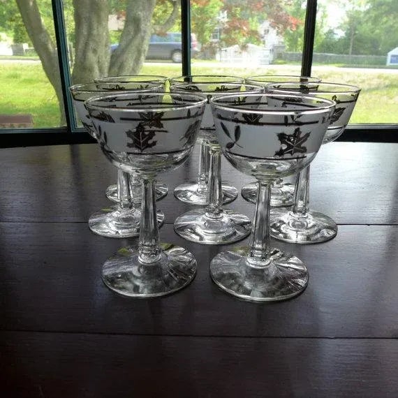 Libbey Glass Co. Mid-Century Silver Leaf Wine Glasses - Set of 8 For Sale - Image 4 of 5