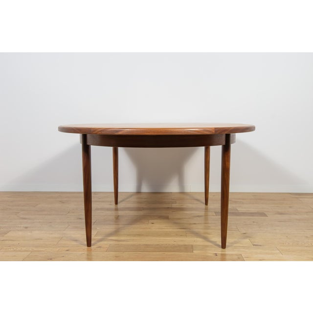 Mid-Century Modern Teak Oval Dining Table from G-Plan, United Kingdom, 1960s For Sale - Image 10 of 18