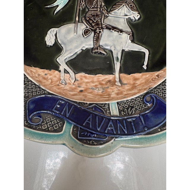 French Antique French Barbotine Majolica Jeanne d'Arc Charger, "Honneur Et Patrie," C. 1890–1920s For Sale - Image 3 of 7