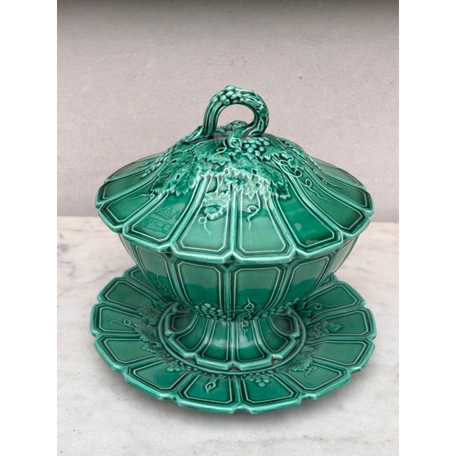 Late 19th Century 19th Century French Green Grapes Majolica Tureen Sarreguemines For Sale - Image 5 of 6