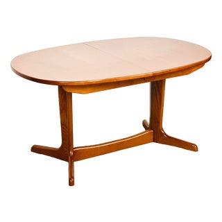 Vintage Extendable Oval Dining Table in Teak from G-Plan, 1960s For Sale