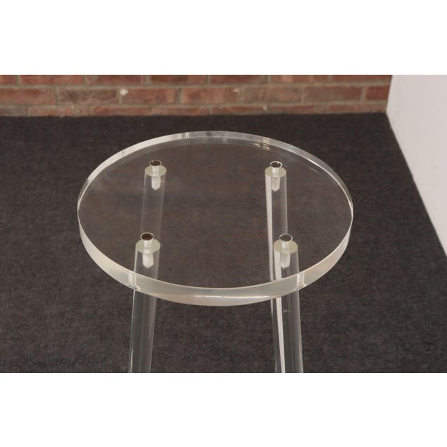 Single Vintage American Hollywood Regency Style Lucite Bar Stool For Sale - Image 9 of 18