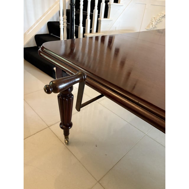 Antique Victorian Extending Dining Table in Figured Mahogany, 1850 For Sale - Image 15 of 18