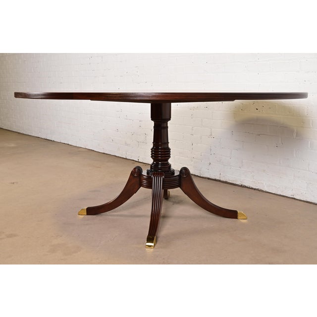Baker Furniture Company Baker Furniture Georgian Banded Mahogany Pedestal Dining Table, Newly Refinished For Sale - Image 4 of 10