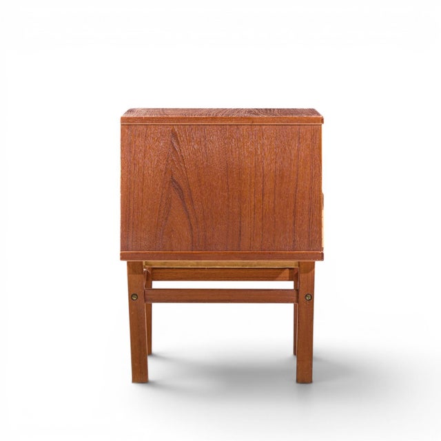 Torring Mobelfabrik Nils Jonsson for Tørring Møbelfabrik Mid Century Danish Teak Nightstands - Pair For Sale - Image 4 of 12