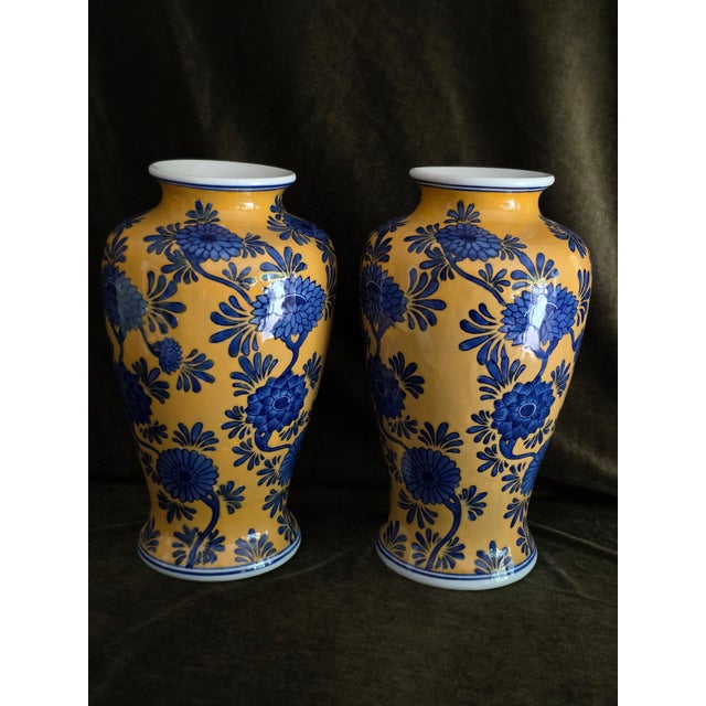 Vintage Chinese Yellow Ground & Cobalt Blue Chrysanthemum Baluster Vases - A Pair For Sale - Image 10 of 10
