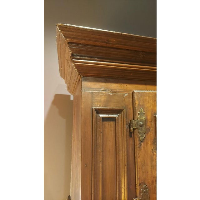 18th-Century Swiss Alpine Two-Piece Oak Hutch — Hand-Crafted by Artisan Farmers, Winter Workshop Piece For Sale - Image 14 of 16