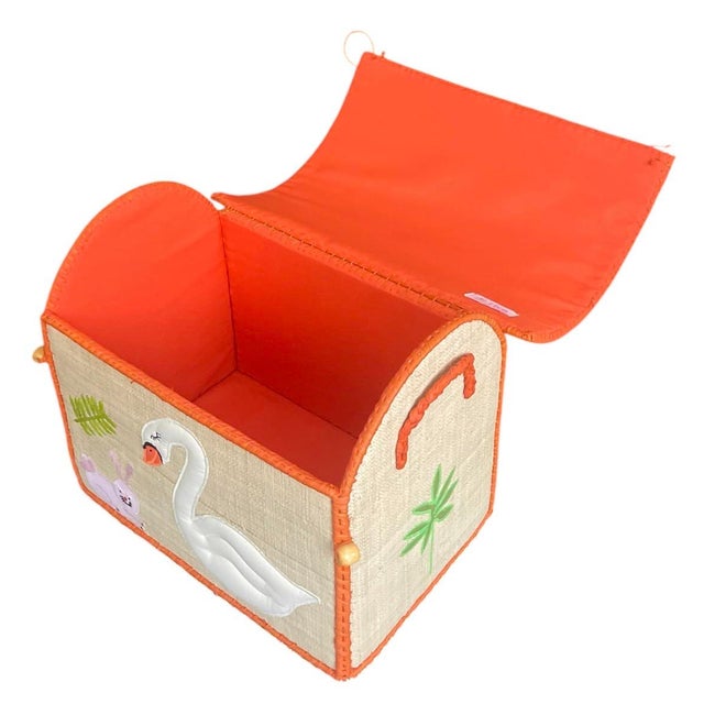 Textile Vintage Madagascar Woven Raffia Domed Toy Box Trunk With Swan Appliqué For Sale - Image 7 of 12