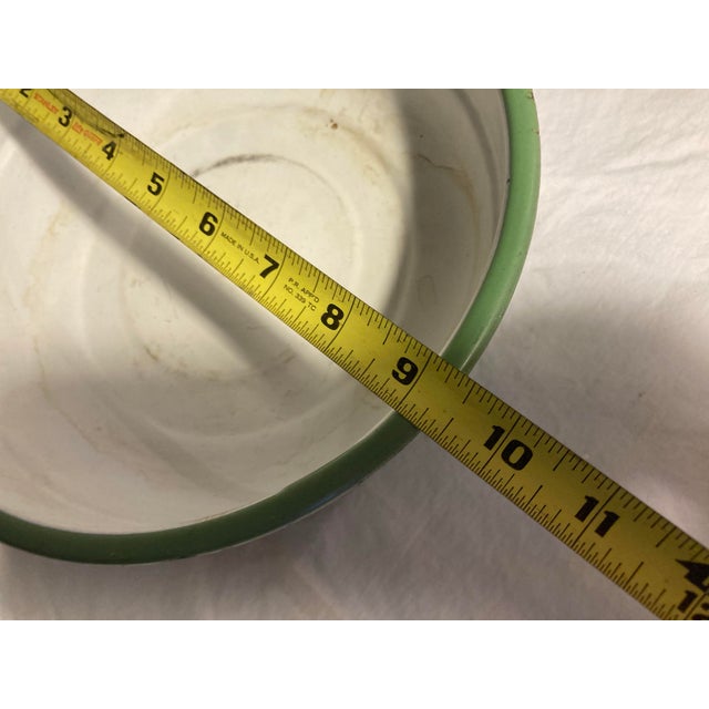 Vintage Enamelware Bowls Set of Two Nesting Bowls Green Exterior With Off White Interior For Sale - Image 10 of 12