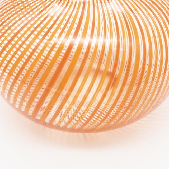 Postmodern Hand-Blown Filigrana Glass Vase by Mario Colelli and Hertha Bengtson for Rosenthal, 1980s For Sale - Image 3 of 9