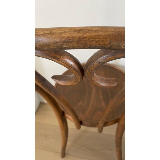 Wood Antique Vintage Thonet Style Bentwood Sweetheart Bistro Chairs- A Pair For Sale - Image 7 of 14