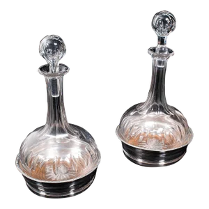 1910s Pair of Antique Edwardian English Silver Plate Decanters and Stands