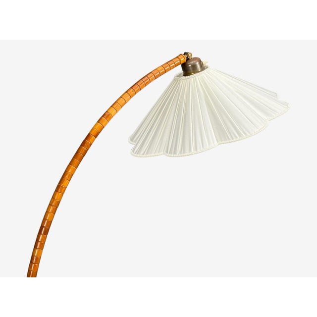 1930s Swedish Modern, Floor Lamp With Shelf, Birch, Brass, Sweden, 1930s For Sale - Image 5 of 10