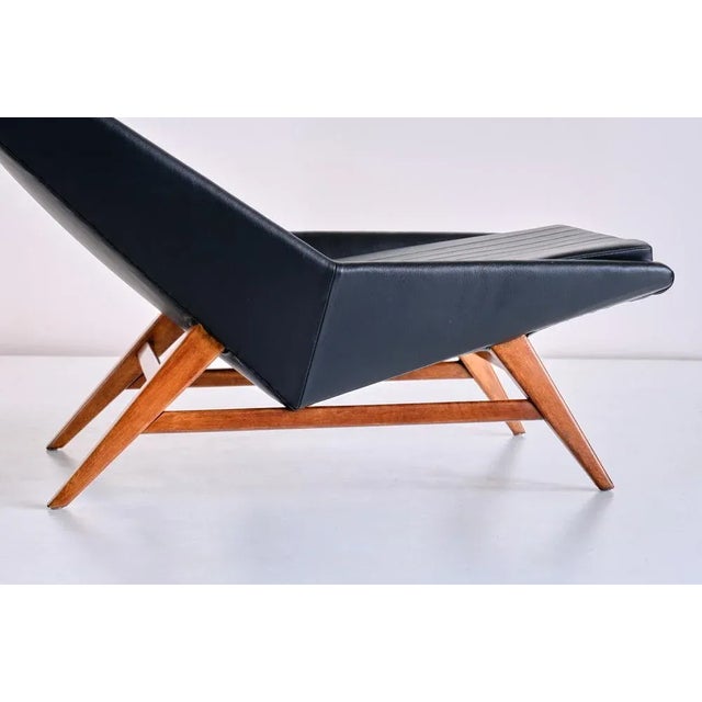 Lounge Chair in Leather and Beech by Svante Skogh for AB Hjertquist & Co, Sweden, 1955 For Sale - Image 6 of 12